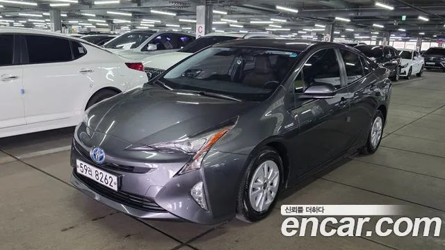 Toyota Prius 1.8 E