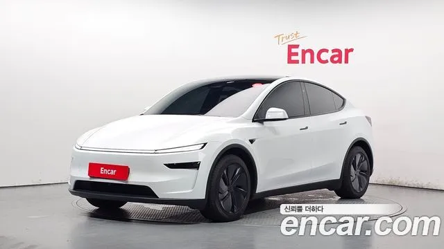 Tesla Model Y RWD