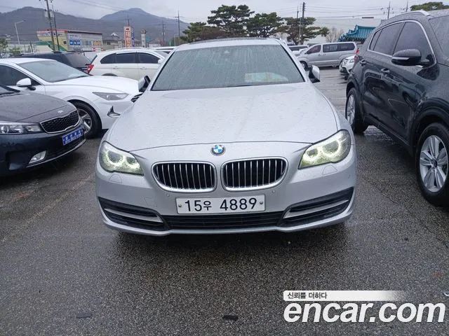 BMW 5-Series 528i