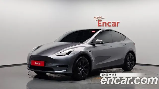 Tesla Model Y RWD
