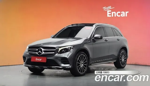 Mercedes-Benz GLC-Class GLC300 4MATIC AMG Line