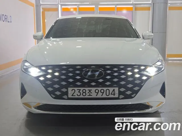Hyundai Grandeur Premium