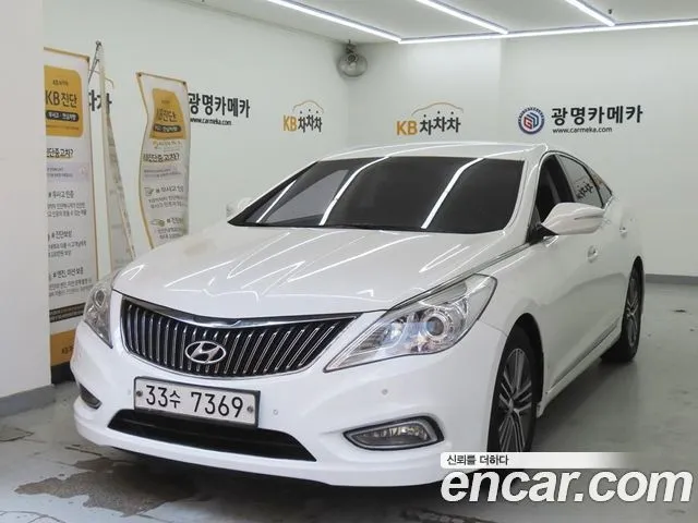 Hyundai Grandeur HG240 Modern