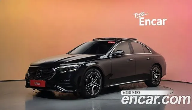 Mercedes-Benz E-Class E300 4MATIC AMG Line