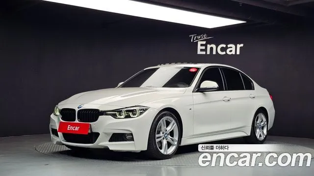 BMW 3-Series 330i M Sport Shadow
