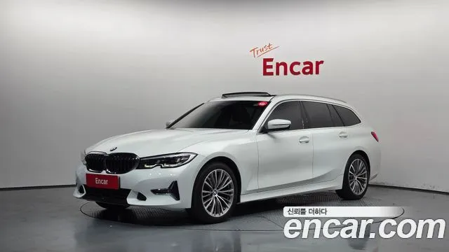 BMW 3-Series 320i Touring Luxury
