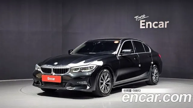 BMW 3-Series 320i