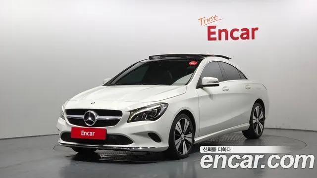 Mercedes-Benz CLA-Class CLA250 4MATIC