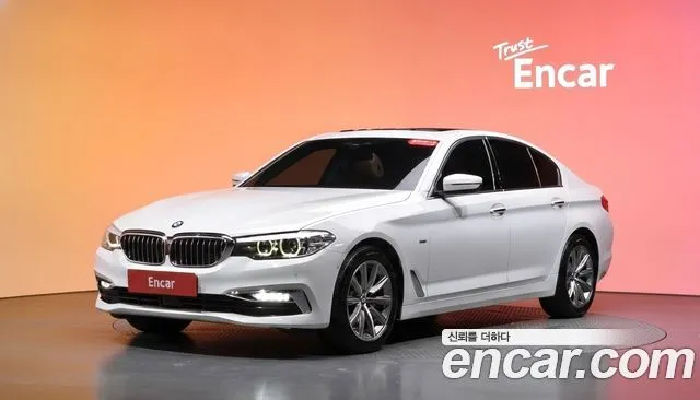 BMW 5-Series 520i Luxury