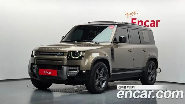 Land Rover Defender 110 P300 X-Dynamic SE
