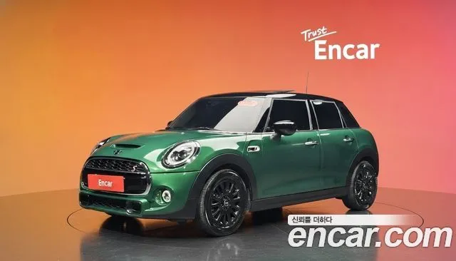 Mini Cooper 5Door Standard