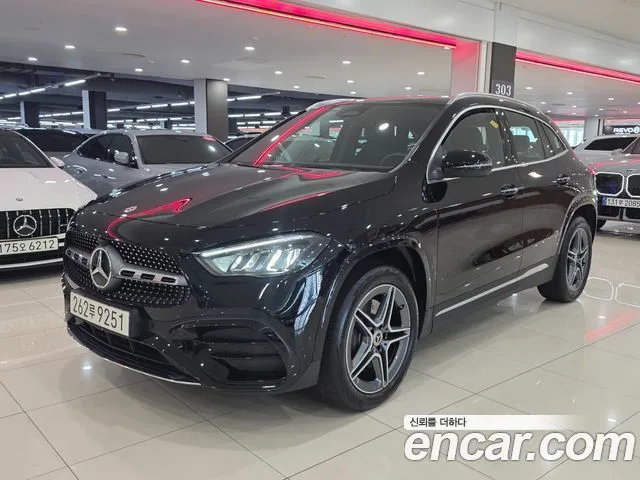 Mercedes-Benz GLA-Class GLA250 4MATIC