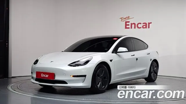 Tesla Model 3 RWD