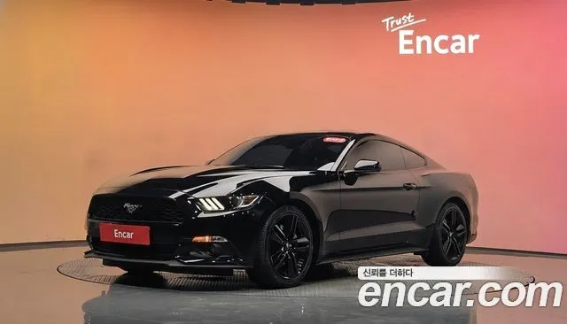 Ford Mustang Coupe