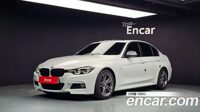 BMW 3-Series 320i M Sport Shadow