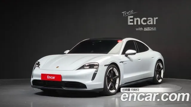 Porsche Taycan Base