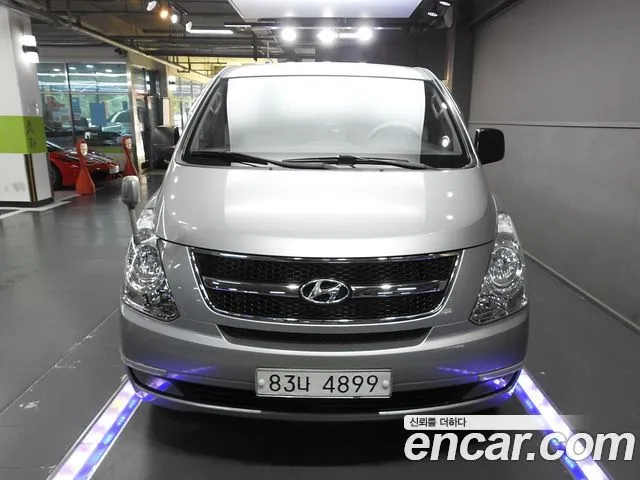 Hyundai Starex 3-Seater LPi VAN