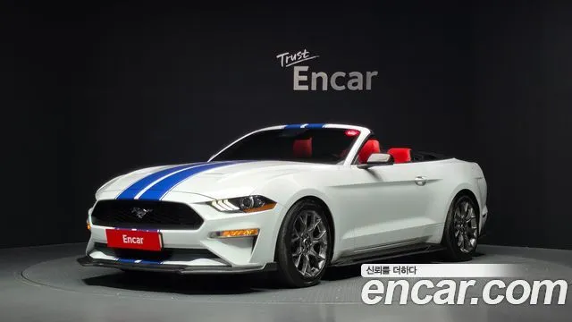 Ford Mustang Convertible