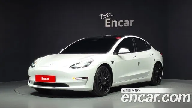 Tesla Model 3 Long Range AWD