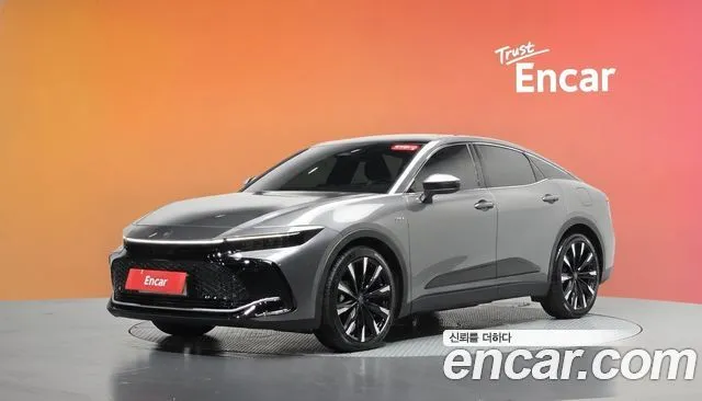 Toyota Crown 2.4 4WD Dual Boost HYbrid