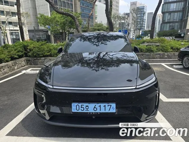 Tesla Model Y RWD