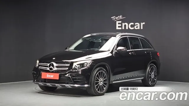 Mercedes-Benz GLC-Class GLC300 4MATIC AMG Line