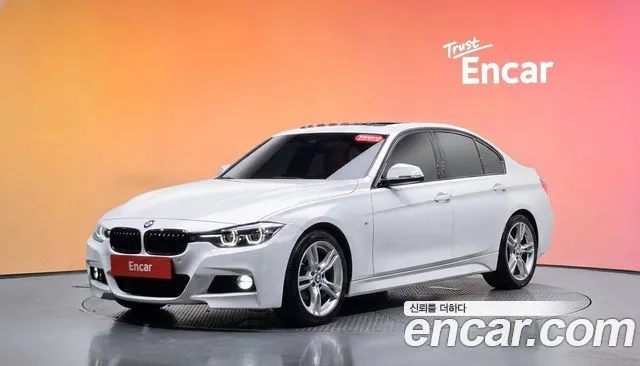 BMW 3-Series 330i M Sport Shadow
