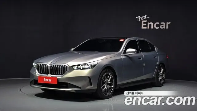 BMW 5-Series 520i