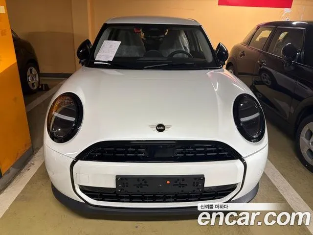 Mini Cooper 5Door Essential