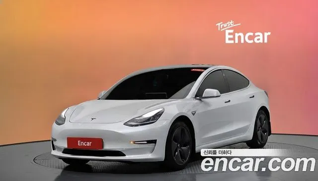 Tesla Model 3 Long Range AWD