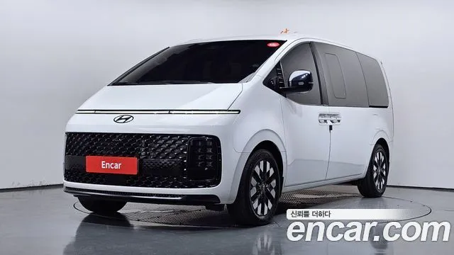 Hyundai Staria HEV 1.6 Lounge 9-Seater
