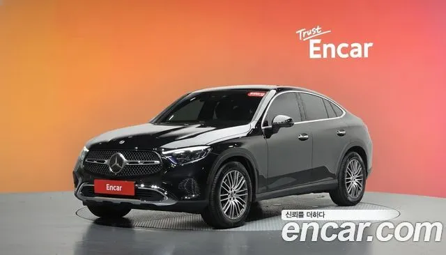 Mercedes-Benz GLC-Class GLC300 4MATIC Avnatgarde Coupe