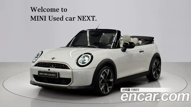 Mini Cooper Convertible Favoured