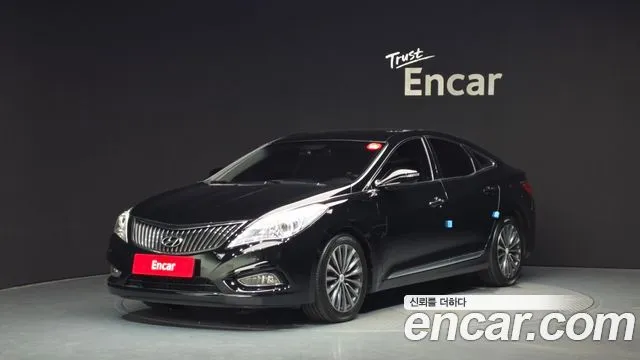 Hyundai Grandeur HG240 Modern