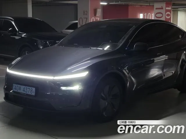 Tesla Model Y RWD
