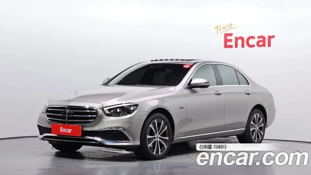 Mercedes-Benz E-Class E300e 4MATIC Exclusive
