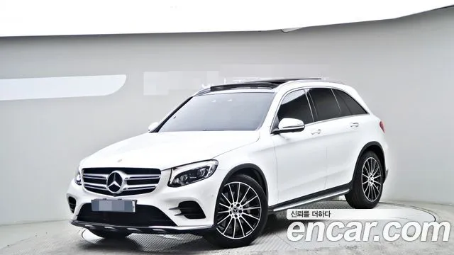 Mercedes-Benz GLC-Class GLC300 4MATIC AMG Line