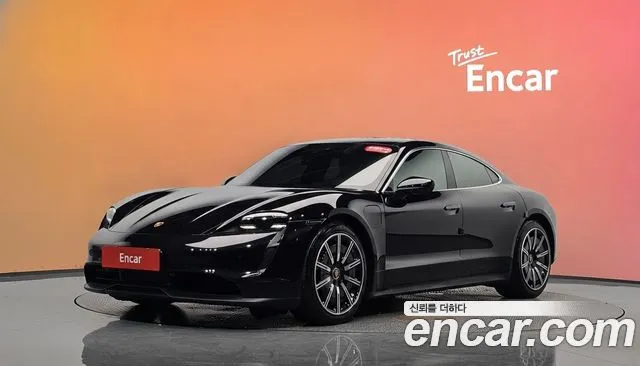 Porsche Taycan 4S