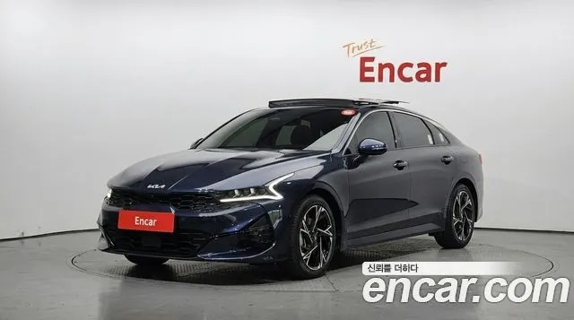 Kia K5 Signature