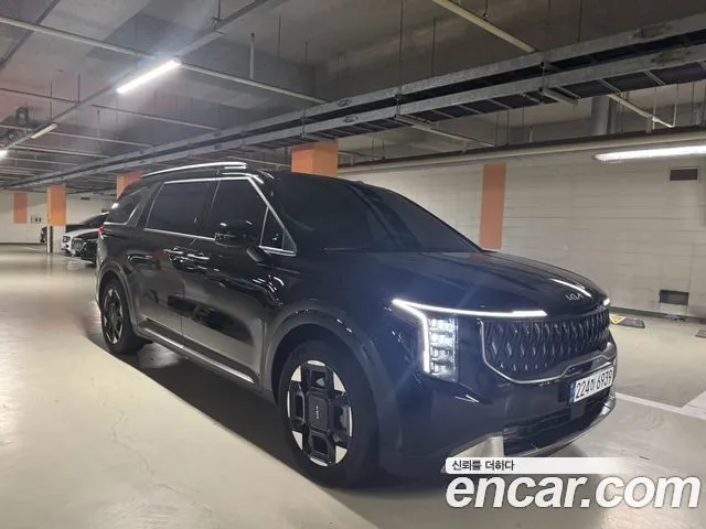 Kia Canival HEV 9seater Signature