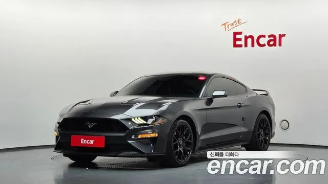 Ford Mustang Coupe