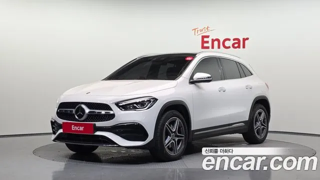 Mercedes-Benz GLA-Class GLA250 4MATIC