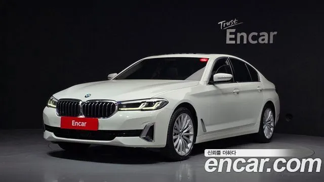 BMW 5-Series 530i xDrive Luxury