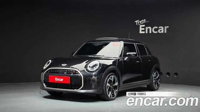Mini Cooper 5 Door Favoured