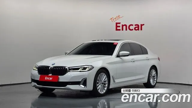 BMW 5-Series 520i Luxury