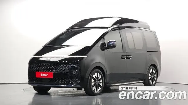 Hyundai Staria HEV 1.6 Lounge 9-Seater