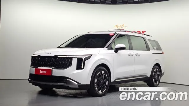 Kia Canival HEV 9seater Signature