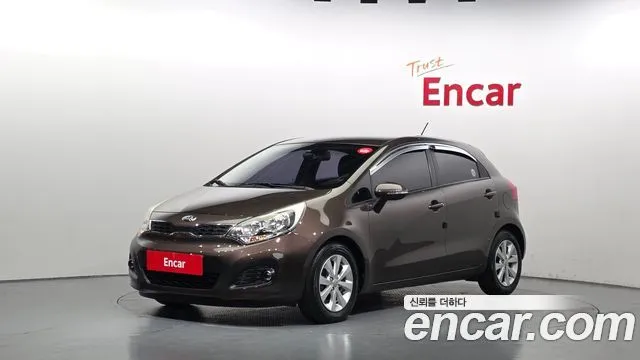 Kia pride 1.4 MPI Hatchback