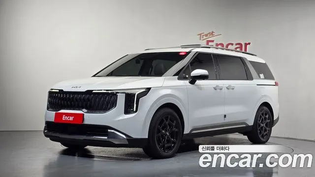 Kia Canival HEV 9seater Signature