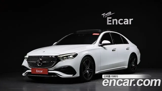 Mercedes-Benz E-Class E300 4MATIC AMG Line